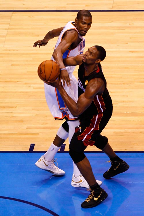 他用一记制 他用一记制